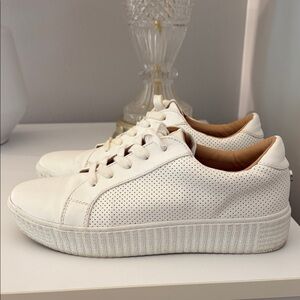 Steve Madden Toliver White Platform Sneakers👟